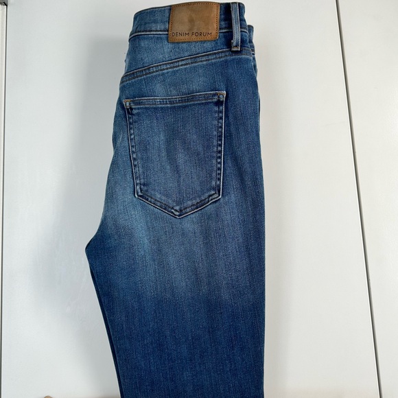 Aritzia Denim Forum Lola High Rise Skinny - Picture 7 of 11